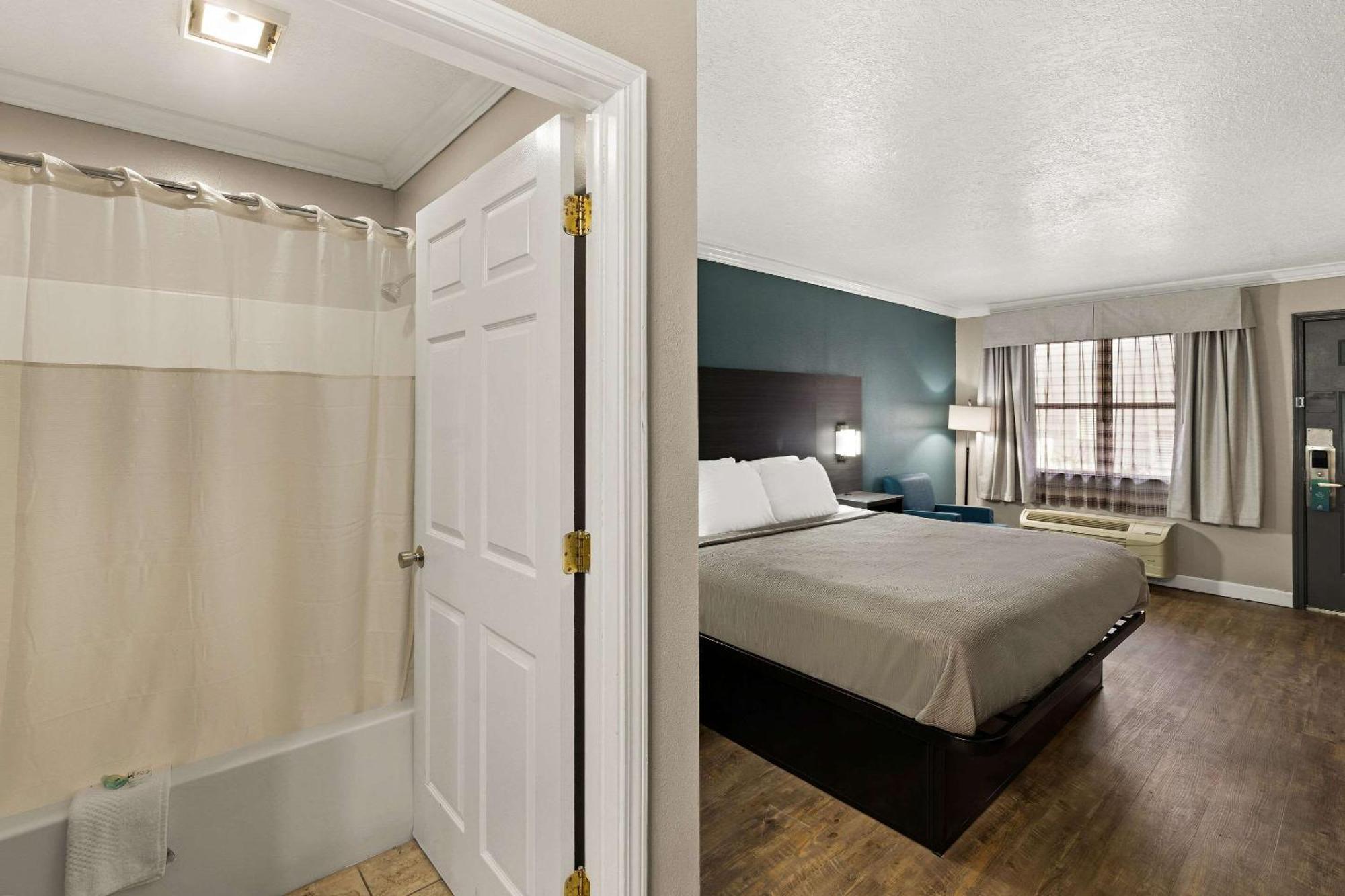 Quality Inn Ocean Springs Exterior foto